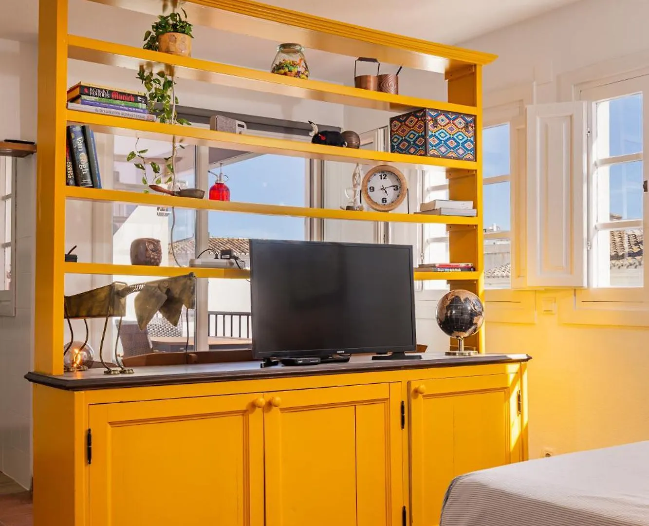 Duquesa Port Studio Apartment - Bright Sunlit Terrace Manilva